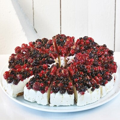 Forest Berry Cheesecake 1300G Cut into 12 portions